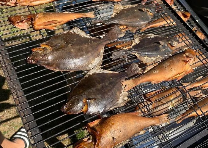 Vanha Kalastajatila Saaressa 度假居 Rosala